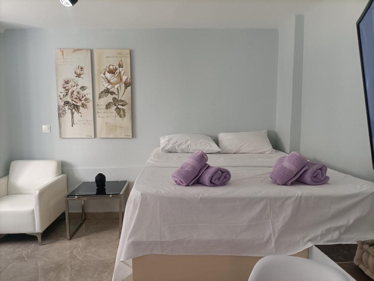 Cozy Studio Apartment Athena Bagian luar foto