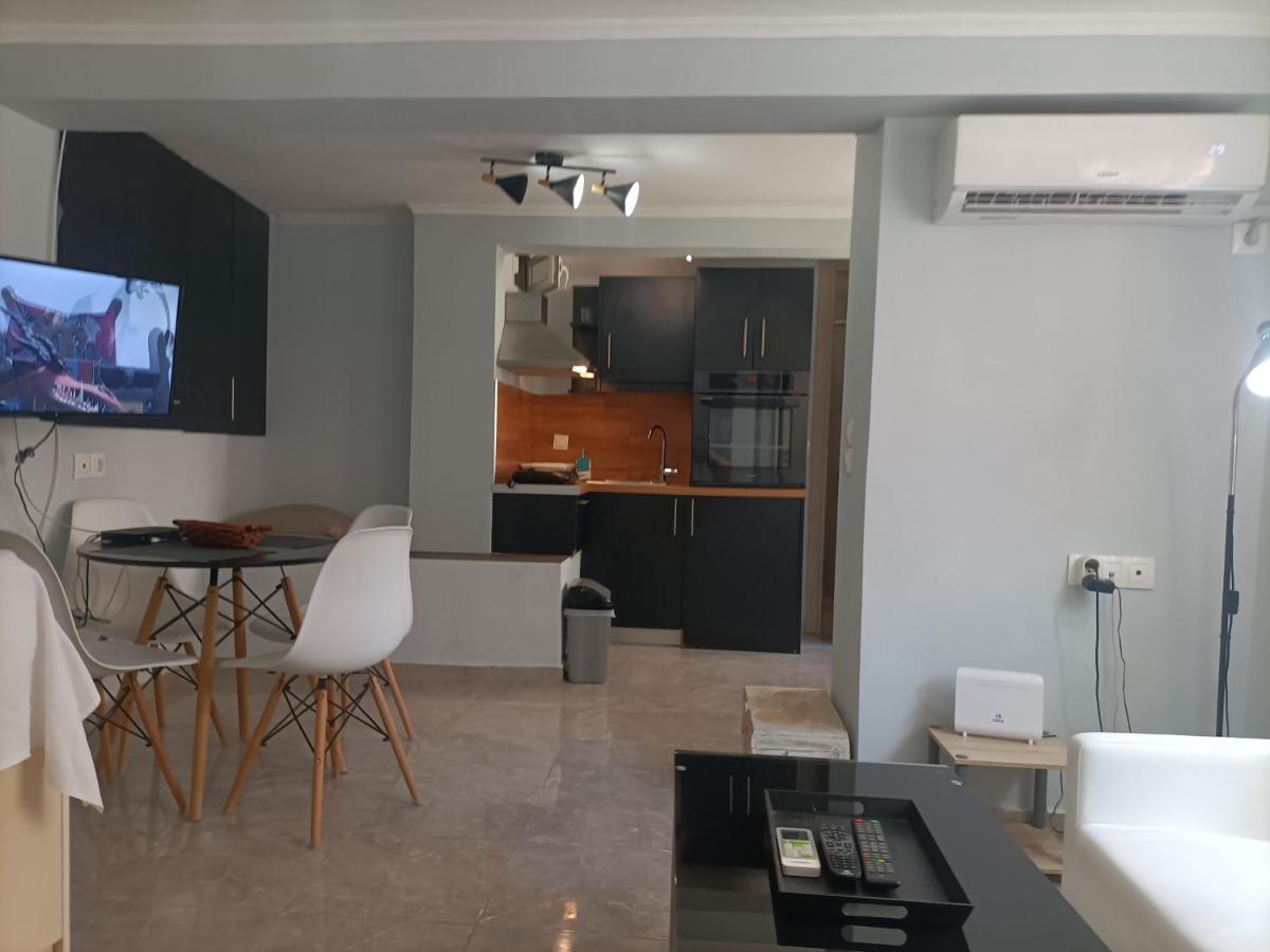 Cozy Studio Apartment Athena Bagian luar foto