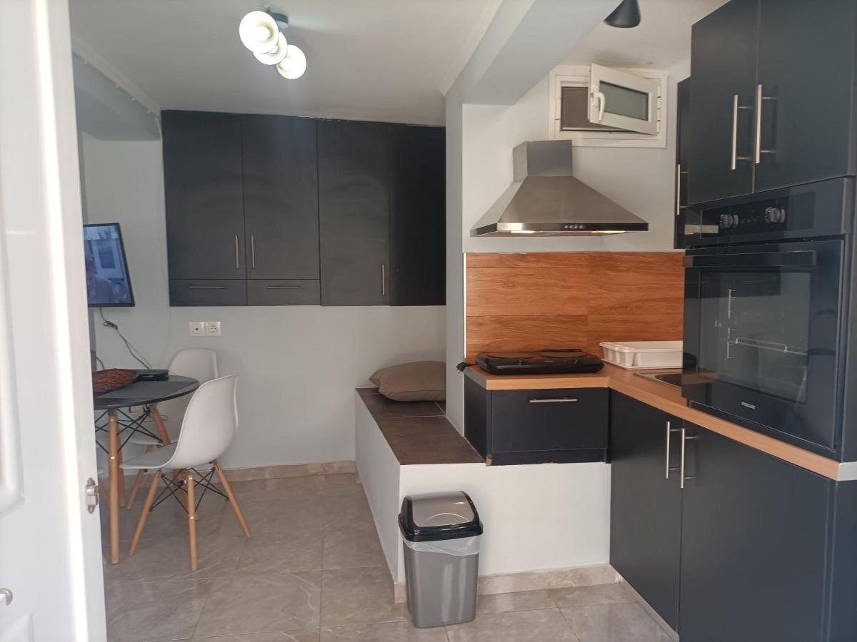 Cozy Studio Apartment Athena Bagian luar foto