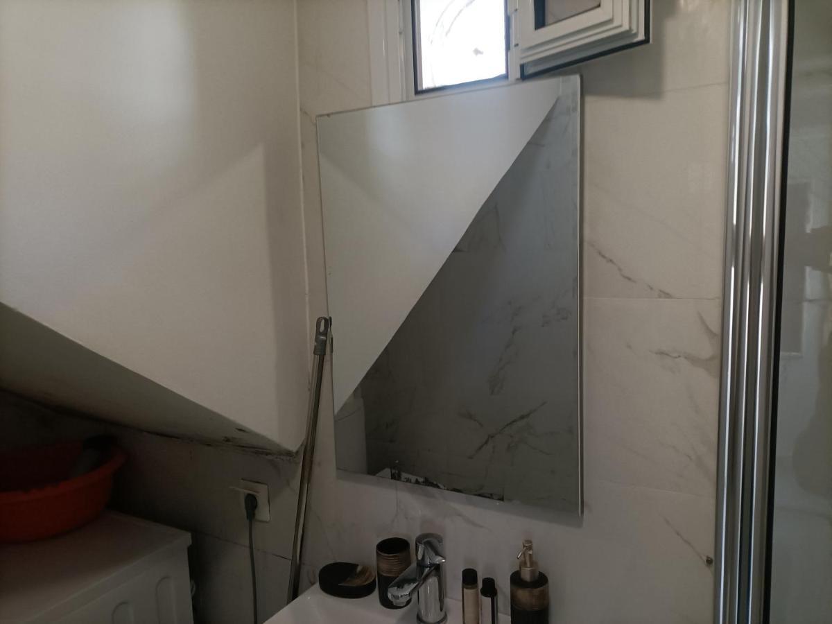 Cozy Studio Apartment Athena Bagian luar foto