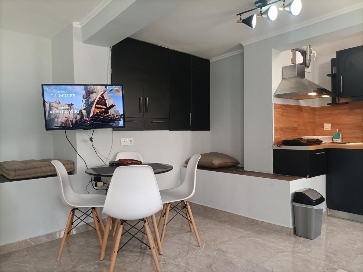 Cozy Studio Apartment Athena Bagian luar foto